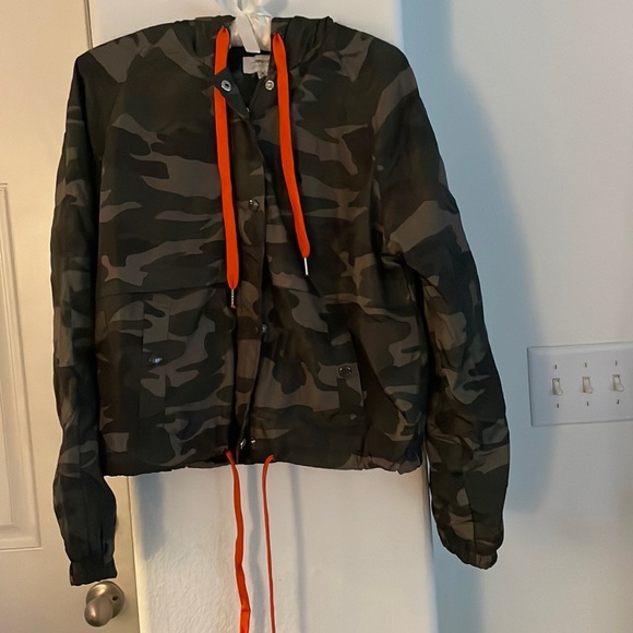 New Look Supreme Hoodie Camo Jacket Size M - Picture 2 of 6